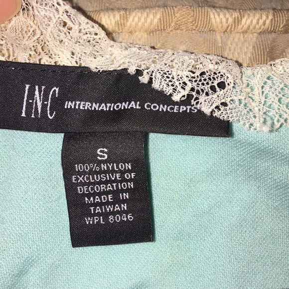 Inc Victorian top (like new) - Picture 3 of 4